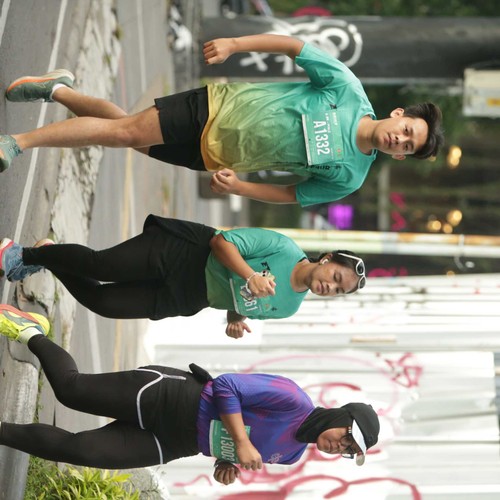 Race photo from BAUR RUN 2025