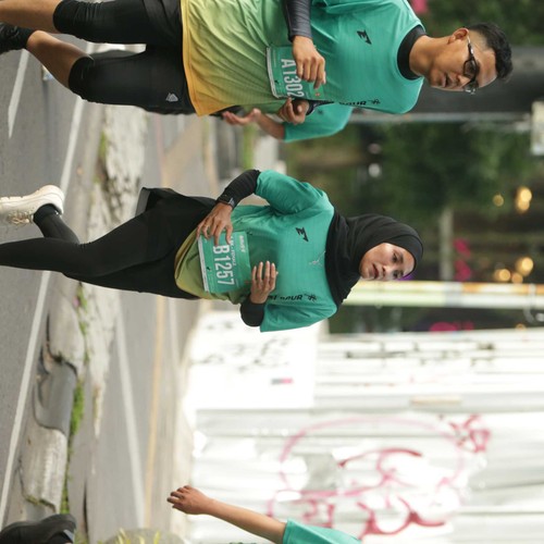 Race photo from BAUR RUN 2025