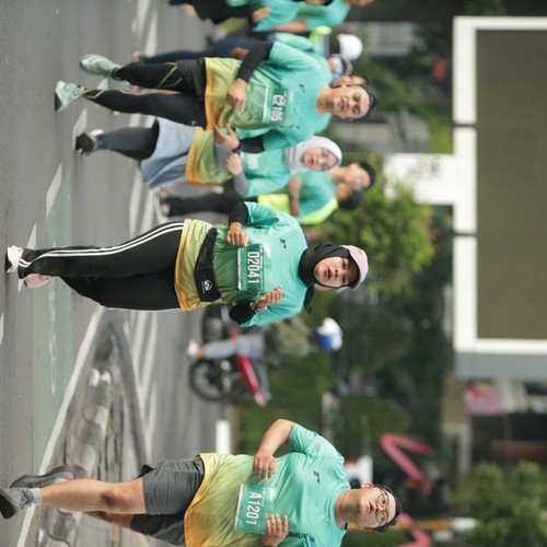 Race photo from BAUR RUN 2025
