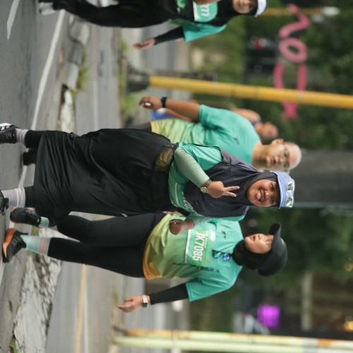 Race photo from BAUR RUN 2025
