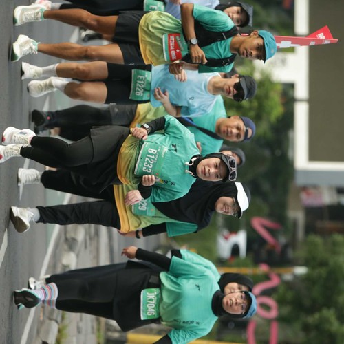Race photo from BAUR RUN 2025
