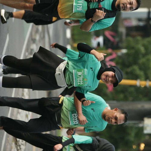Race photo from BAUR RUN 2025