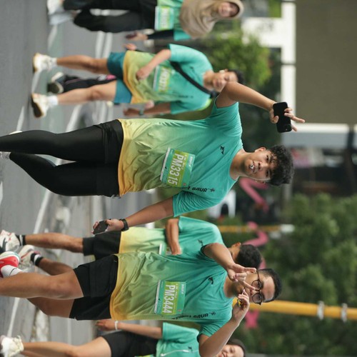 Race photo from BAUR RUN 2025