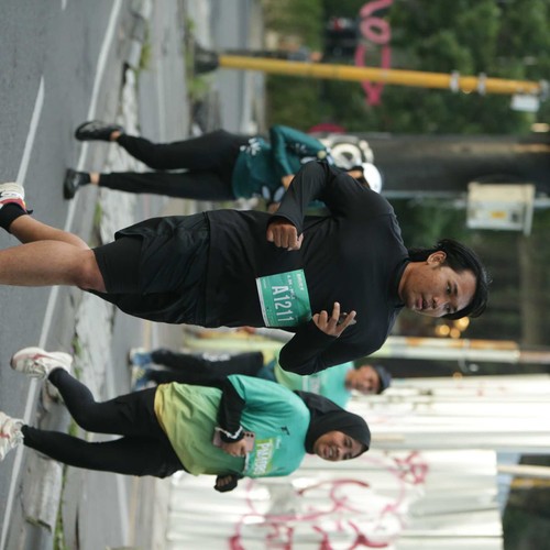 Race photo from BAUR RUN 2025