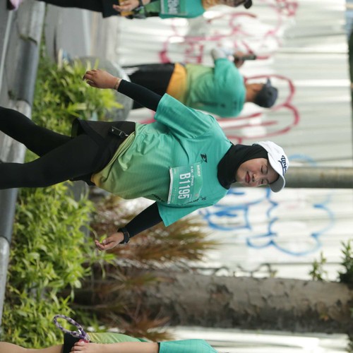 Race photo from BAUR RUN 2025