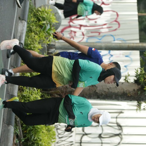 Race photo from BAUR RUN 2025