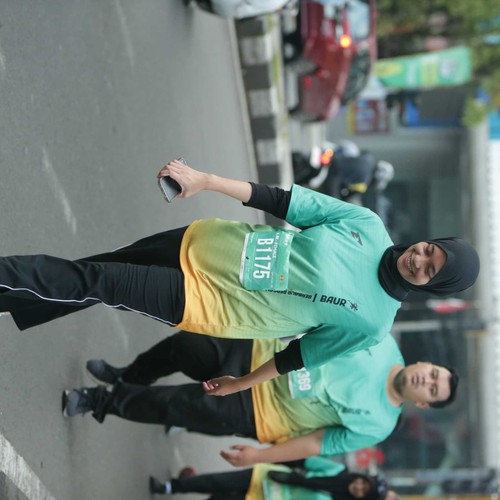 Race photo from BAUR RUN 2025