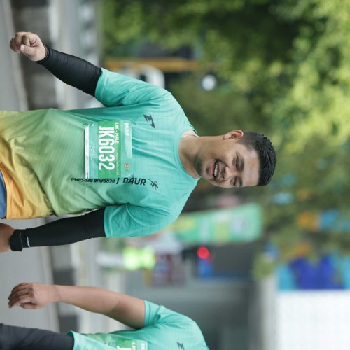 Race photo from BAUR RUN 2025