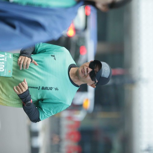 Race photo from BAUR RUN 2025