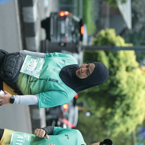 Race photo from BAUR RUN 2025