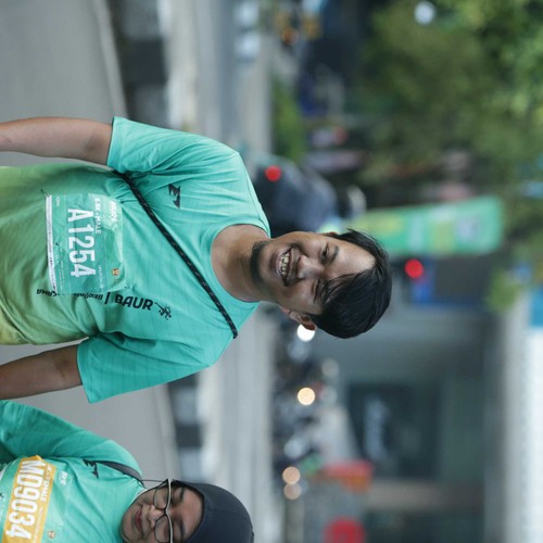 Race photo from BAUR RUN 2025