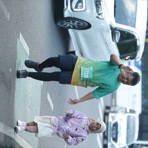 Race photo from BAUR RUN 2025
