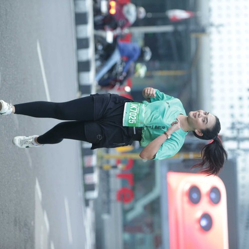 Race photo from BAUR RUN 2025