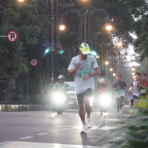 Race photo from BAUR RUN 2025