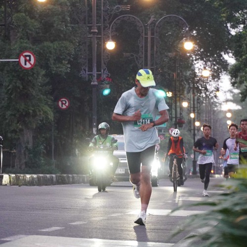 Race photo from BAUR RUN 2025