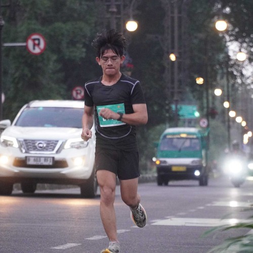 Race photo from BAUR RUN 2025