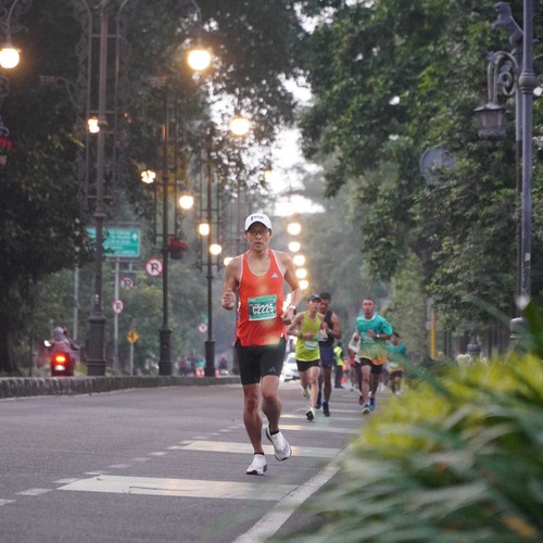 Race photo from BAUR RUN 2025