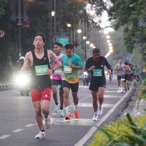 Race photo from BAUR RUN 2025