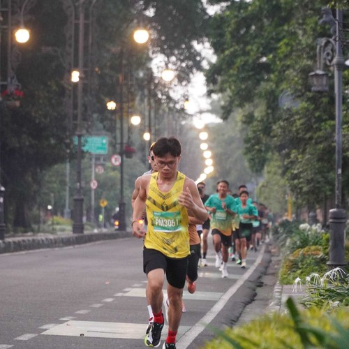 Race photo from BAUR RUN 2025