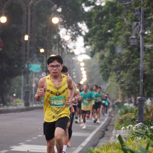 Race photo from BAUR RUN 2025