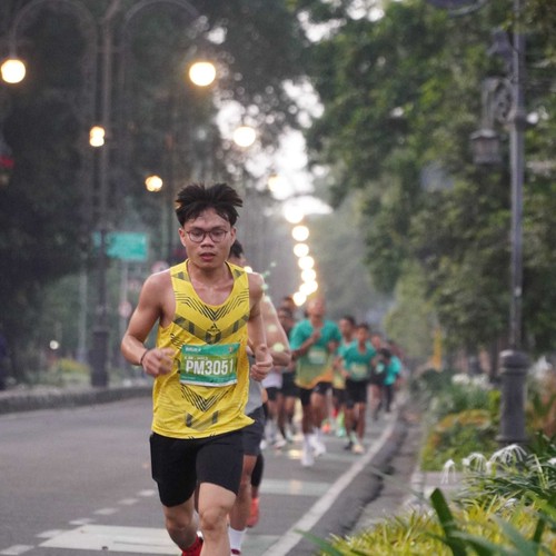 Race photo from BAUR RUN 2025