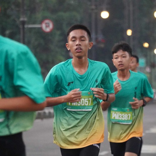 Race photo from BAUR RUN 2025