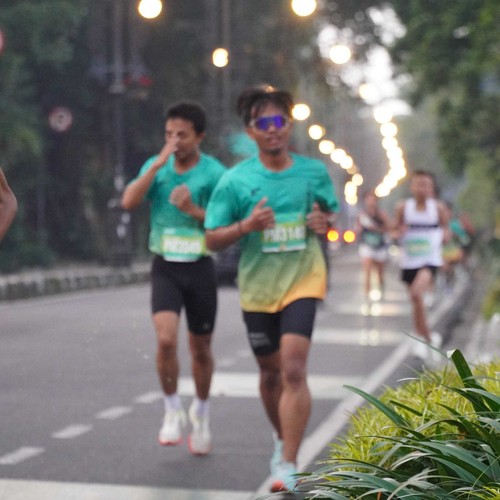 Race photo from BAUR RUN 2025
