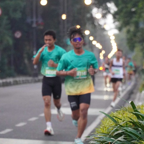 Race photo from BAUR RUN 2025