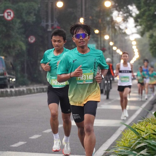 Race photo from BAUR RUN 2025