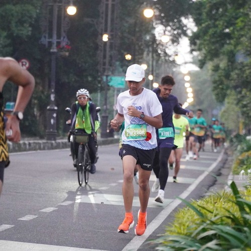 Race photo from BAUR RUN 2025