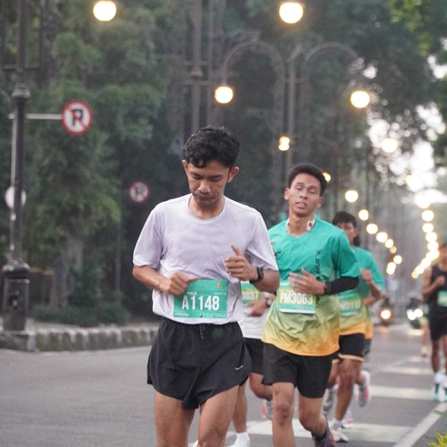 Race photo from BAUR RUN 2025