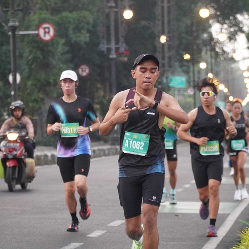 Race photo from BAUR RUN 2025