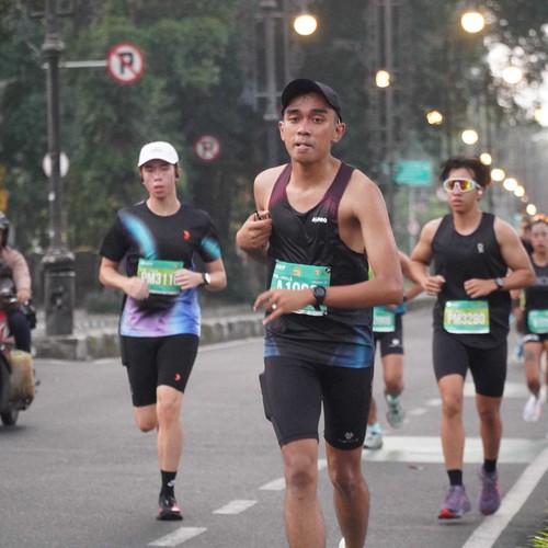 Race photo from BAUR RUN 2025