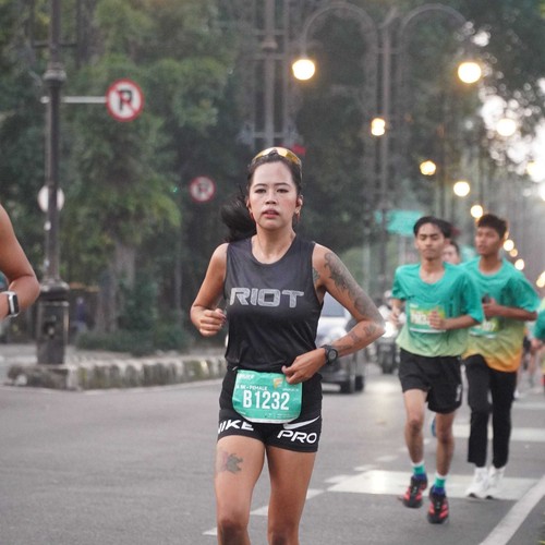 Race photo from BAUR RUN 2025