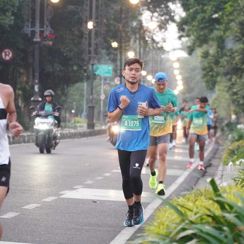 Race photo from BAUR RUN 2025