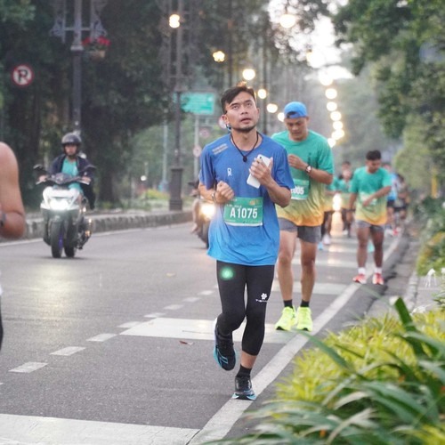Race photo from BAUR RUN 2025