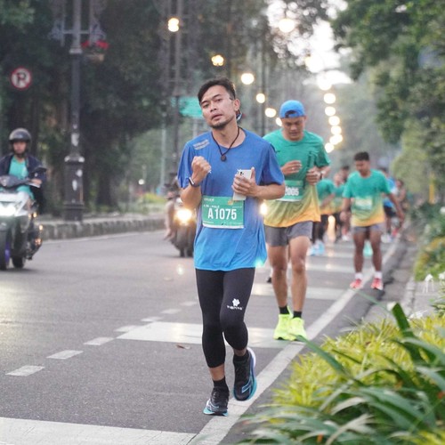 Race photo from BAUR RUN 2025