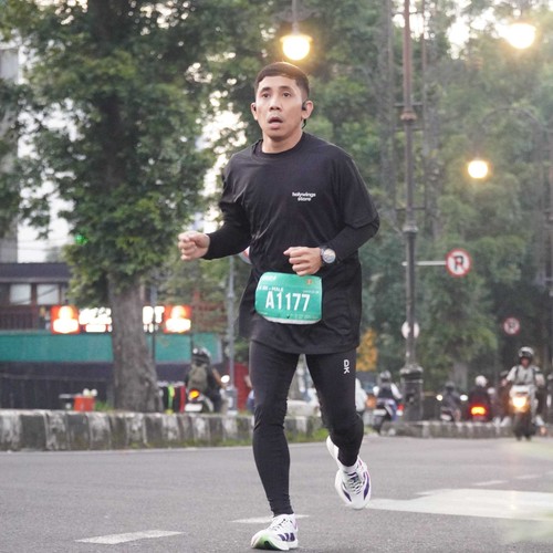 Race photo from BAUR RUN 2025