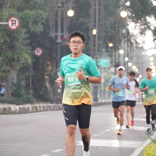 Race photo from BAUR RUN 2025