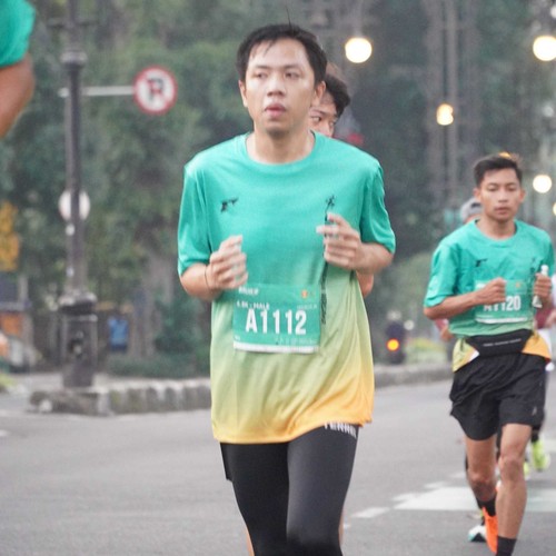 Race photo from BAUR RUN 2025