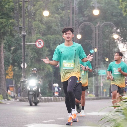 Race photo from BAUR RUN 2025