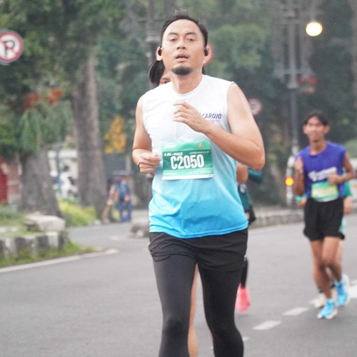 Race photo from BAUR RUN 2025