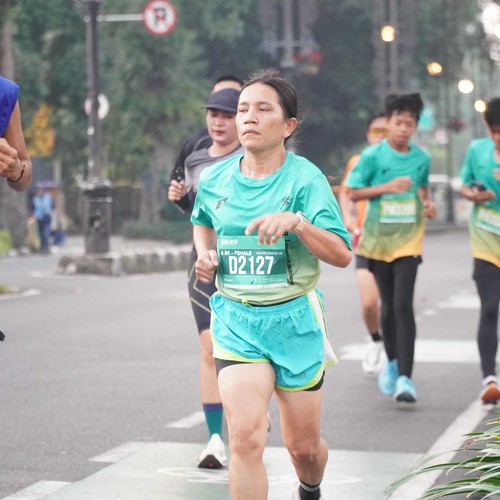 Race photo from BAUR RUN 2025
