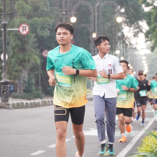 Race photo from BAUR RUN 2025