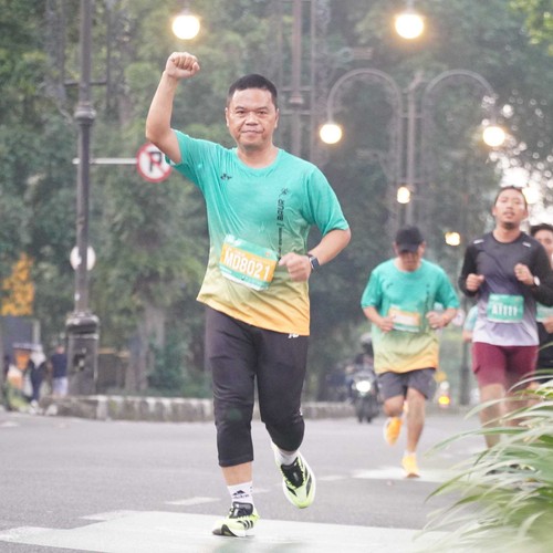 Race photo from BAUR RUN 2025