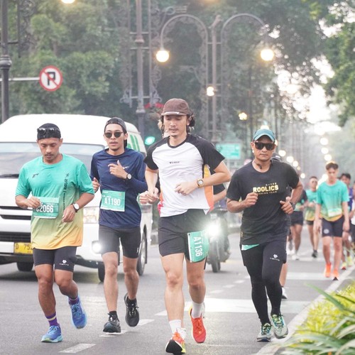 Race photo from BAUR RUN 2025
