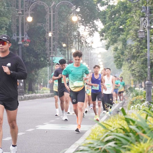 Race photo from BAUR RUN 2025