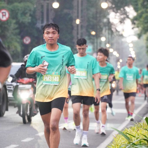 Race photo from BAUR RUN 2025