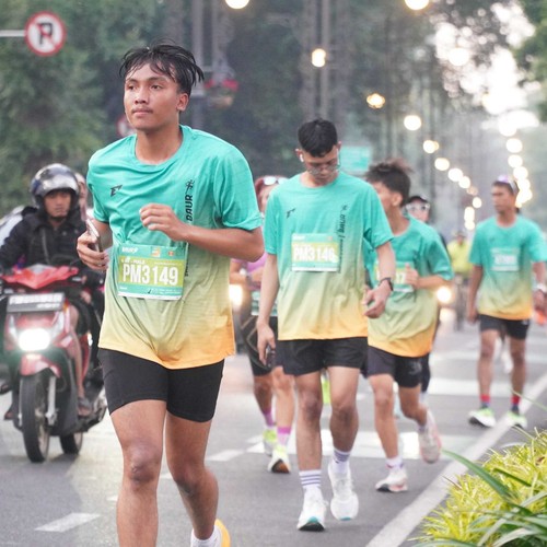 Race photo from BAUR RUN 2025