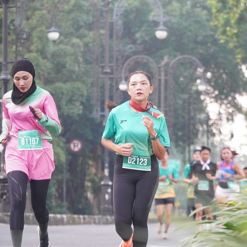 Race photo from BAUR RUN 2025